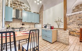 Caratteristico Appartamento In Centro - Happy Rentals
